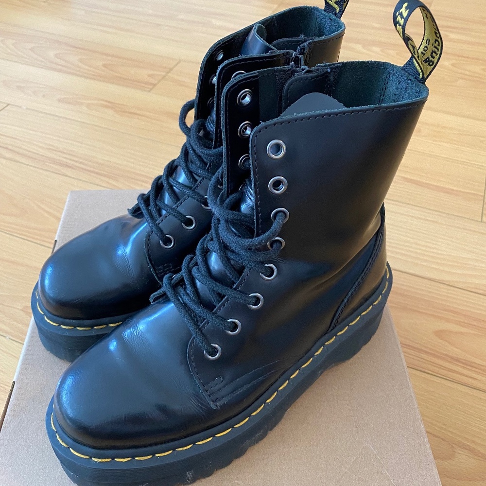 Dr Martens Jadon Platform Boots Black 6, fits like 6.5